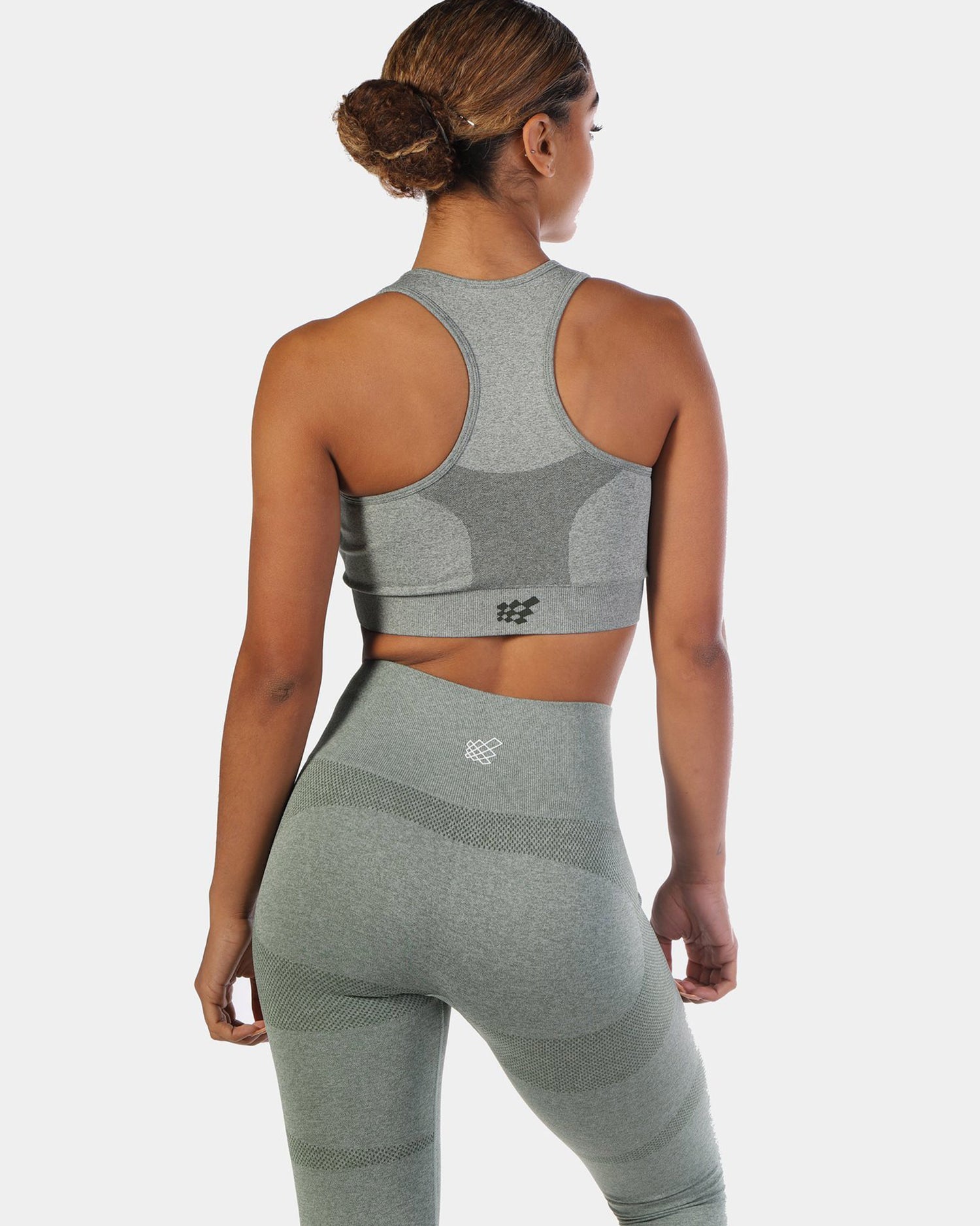 JED NORTH SUPPLE SEAMLESS SPORTS BRA - GREEN