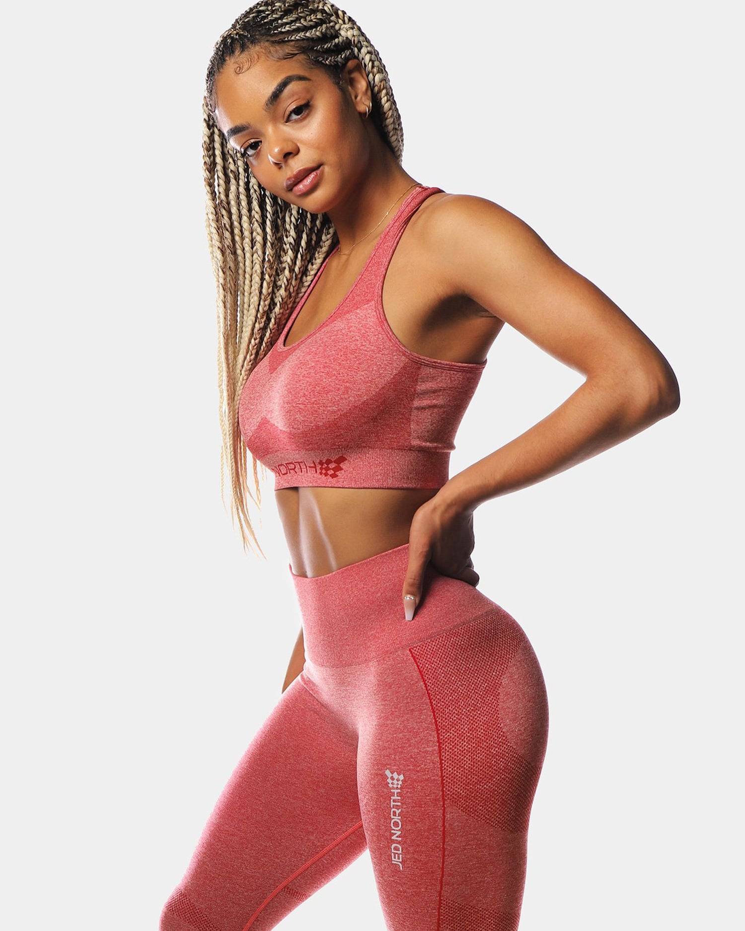 JED NORTH SUPPLE SEAMLESS SPORTS BRA - RED | VAAMSPORT