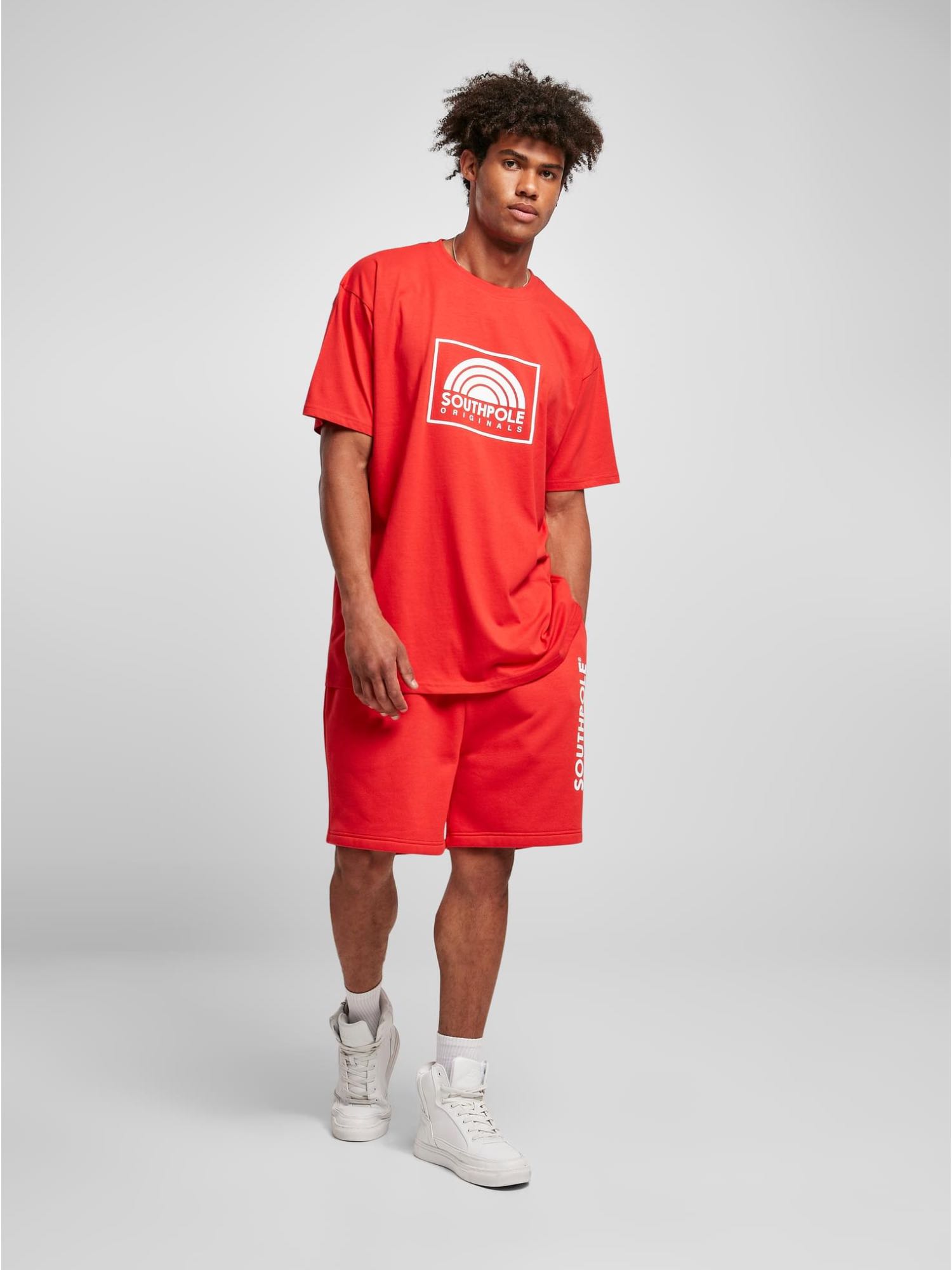 SOUTHPOLE SQUARE LOGO TEE - SOUTHPOLERED | VAAM SPORT